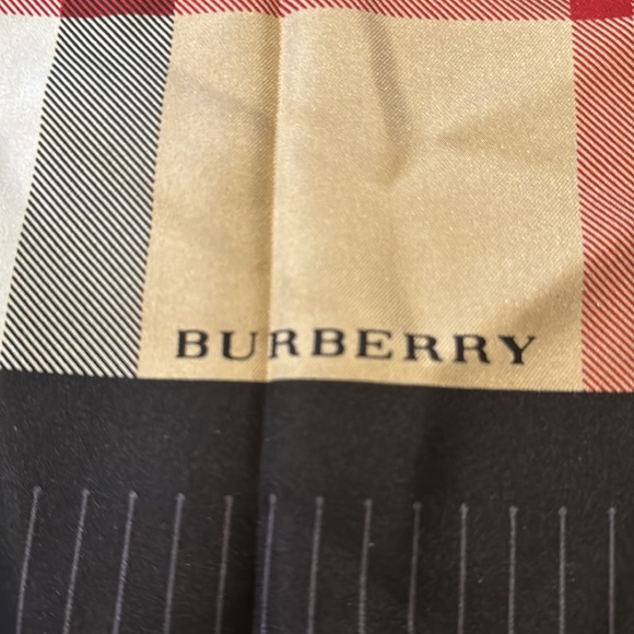 Burberry 34” square silk nova check scarf - Picture 5 of 14